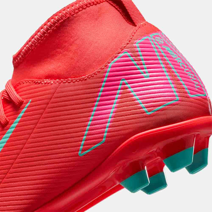 Up close, rear view of the Nike Kids' Mercurial Superfly 10 Club Soccer Cleats.