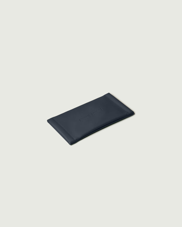 Beetle::Duo Sac Eyewear Case navy   front diagonal