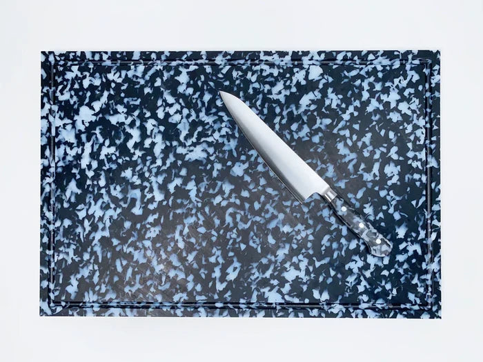EXTRA LARGE CUTTING BOARD IN BLACK AND WHITE