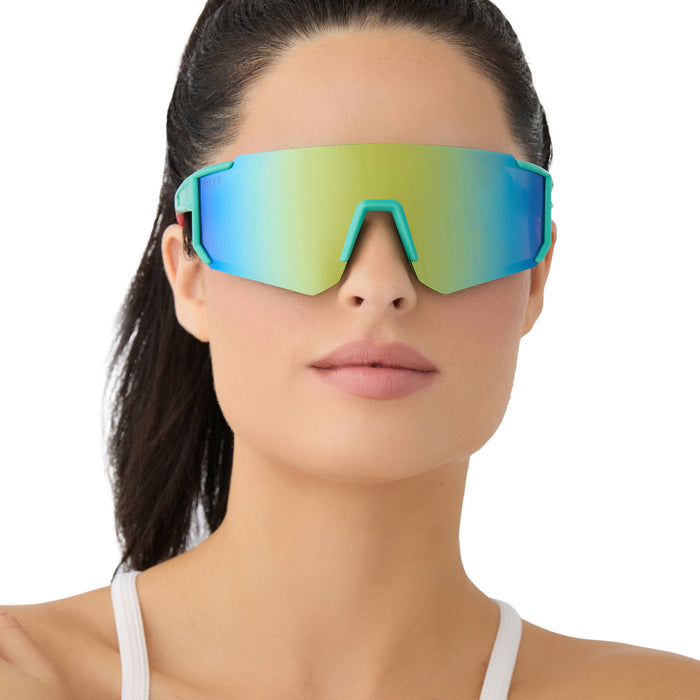 on model - female wearing diff sport featuring the heat shield sunglasses with a turquoise frame and turquoise ice mirror polarized lenses front view