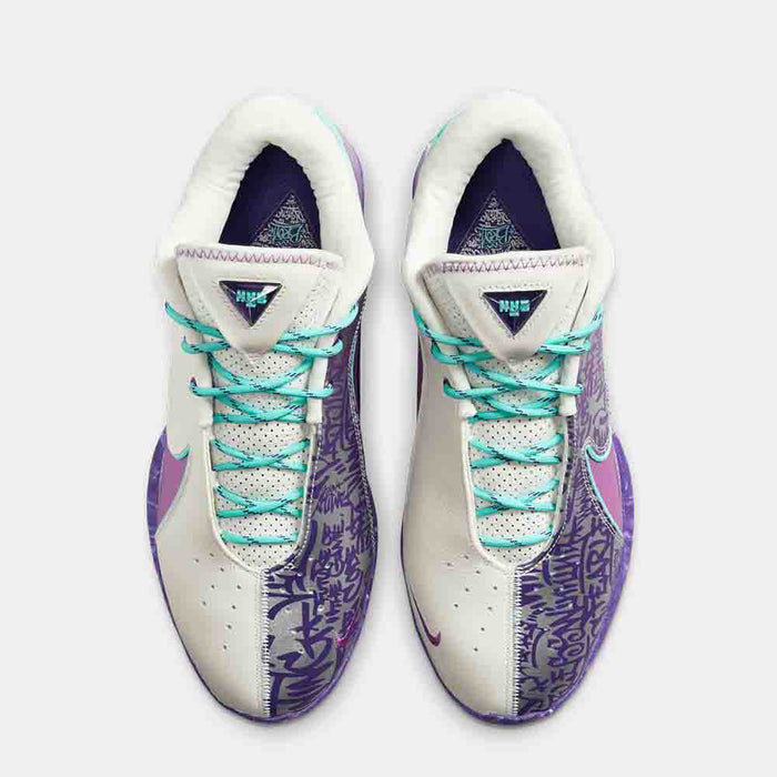 Top view of the Nike LeBron XXII “Frozen Grapes”.