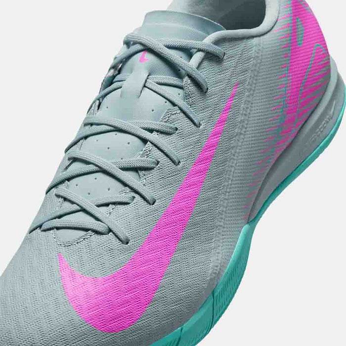 Up close, front view of the Nike Mercurial Vapor 16 Academy Indoor Soccer Shoes.