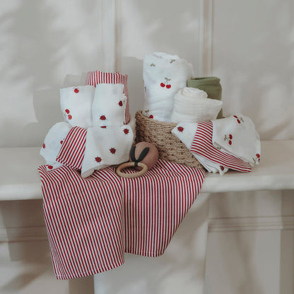 Meyco – Muslin Cloths 30x30cm (3 Pack) – Girly Garden Multicolor