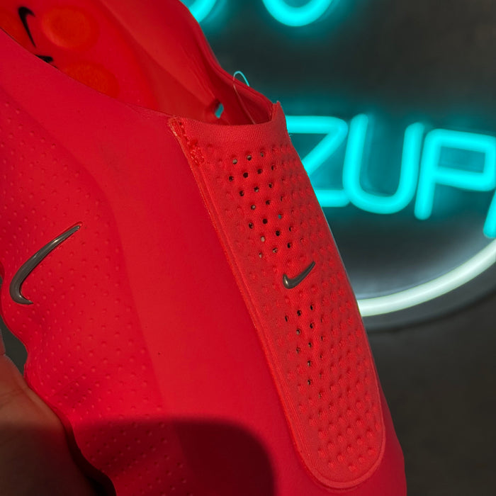 Nike Mind 001 Solar Red