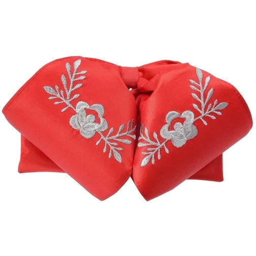 Moño Charro White Diamond rojo con rosas bordadas elegantes