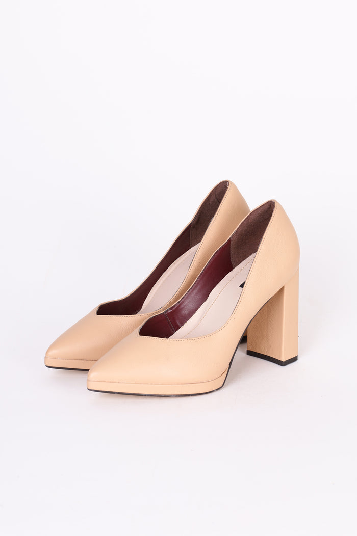 Nina Armando Womens Beige Heels Size EU 39