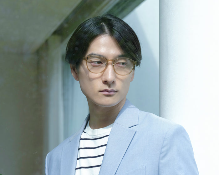 lifestyle-Sesame::men Orman Eyeglasses round brown plant-based plastic