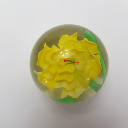 paper weight art glass murano paperweight yellow flower