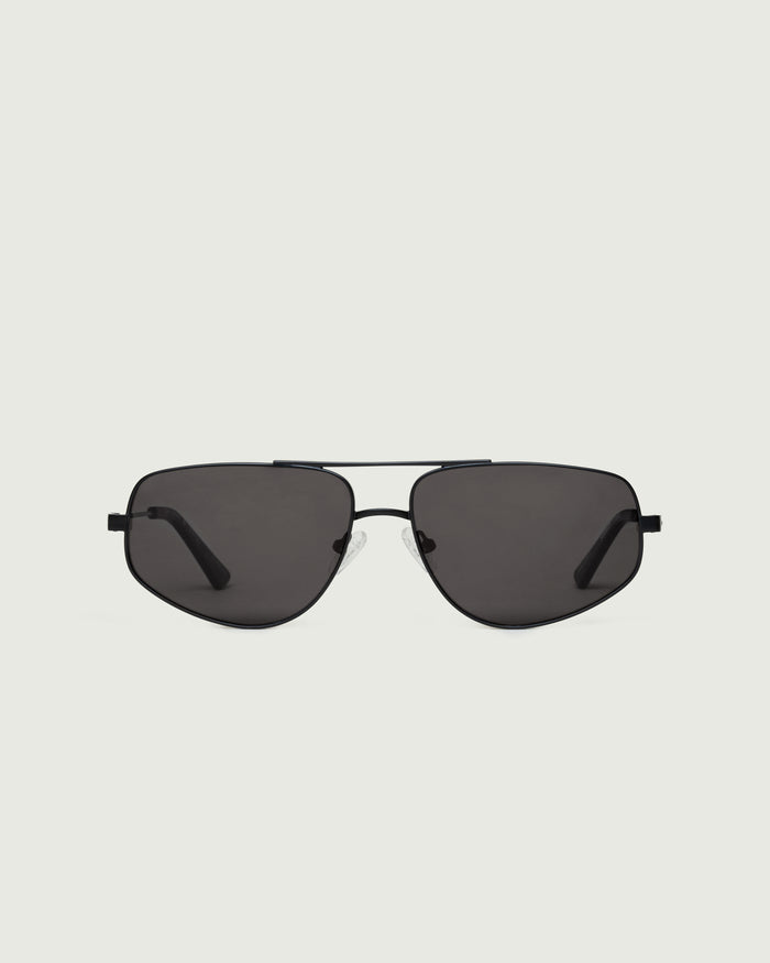 Charcoal Polarized::Rome Sunglasses pilot black metal front