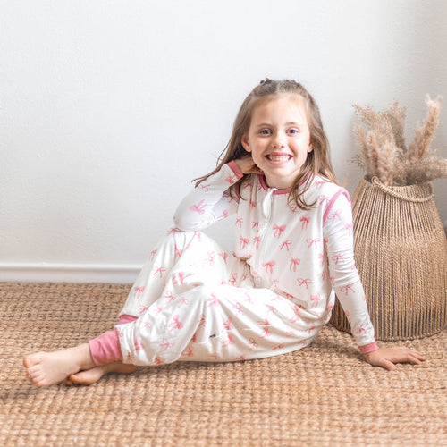 Child girl modeling Sleep Bag Walker in Bow 0.5
