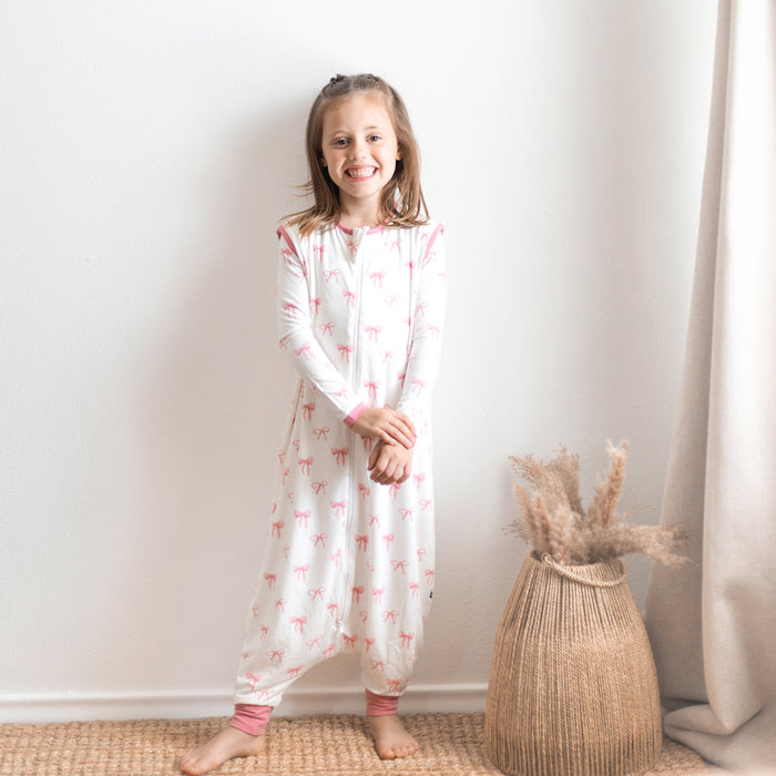 Child girl modeling Sleep Bag Walker in Bow 0.5