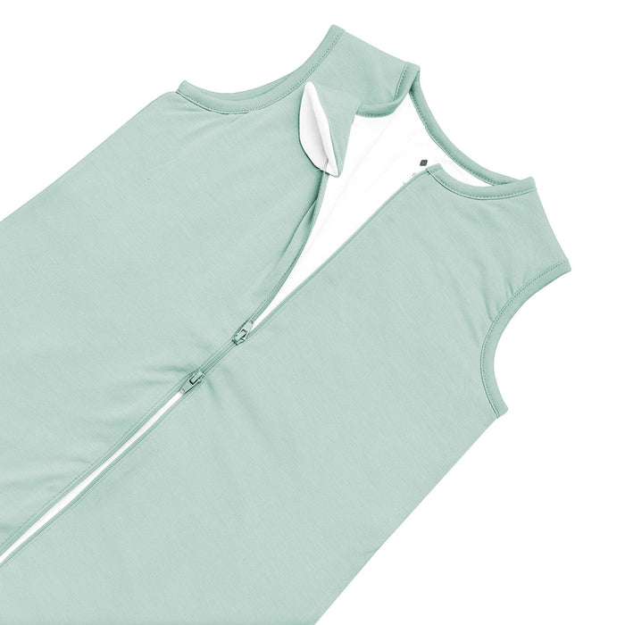 Close up of dual zipper on Kyte Baby Sleep Bag Walker in Sage 1.0