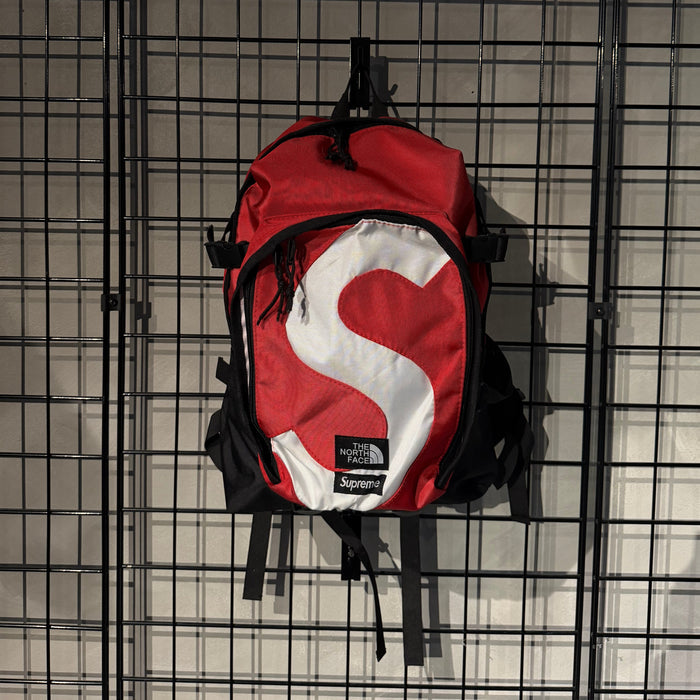 Supreme Backpack red