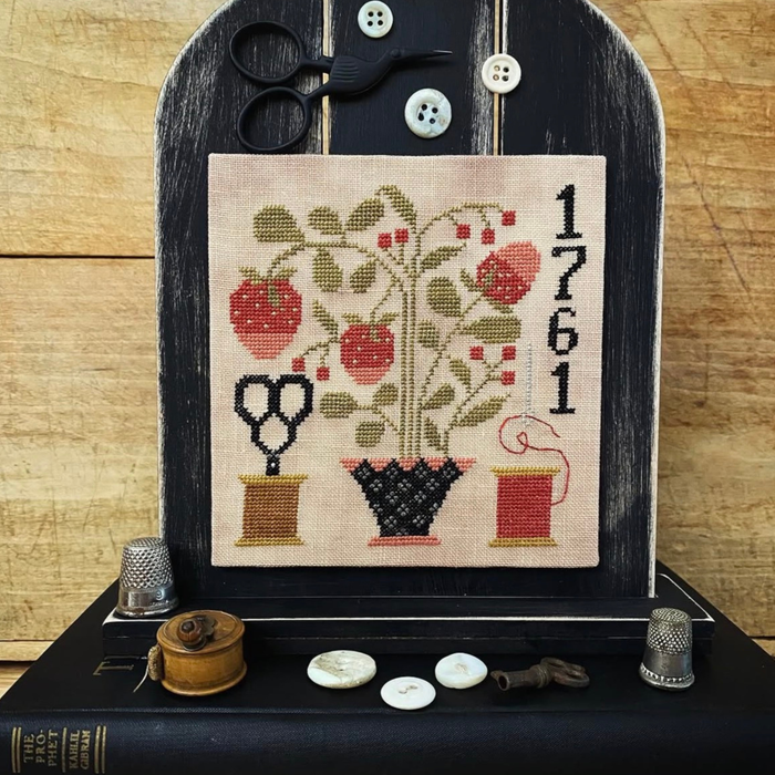 Teresa Kogut - Stitcher's Strawberries (From Hello Spring) - Roxy Floss Conversion