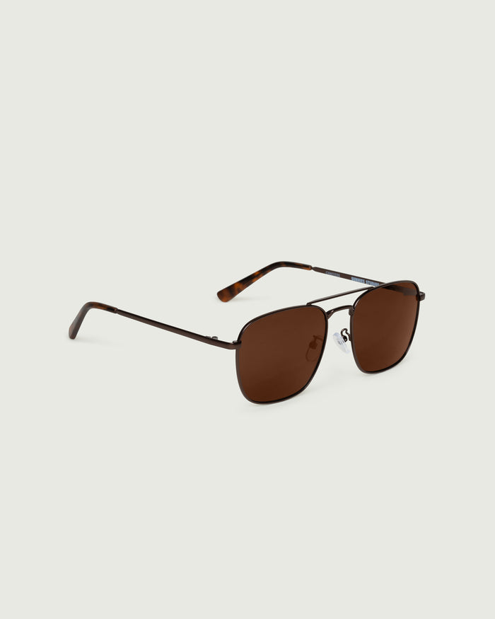 Bronze Polarized::Val Sunglasses pilot brown  metal front diagonal